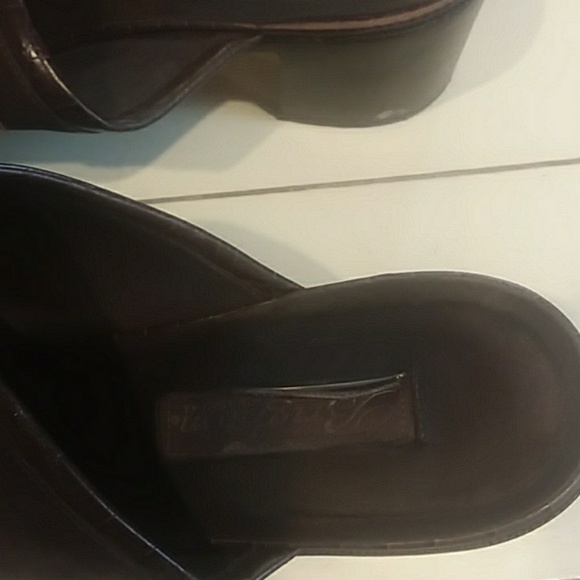 Brighton brown embroidered slip on size 9 - Picture 5 of 6